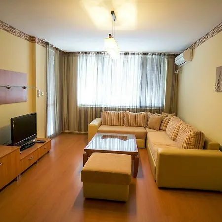 Geo Milev Apartment